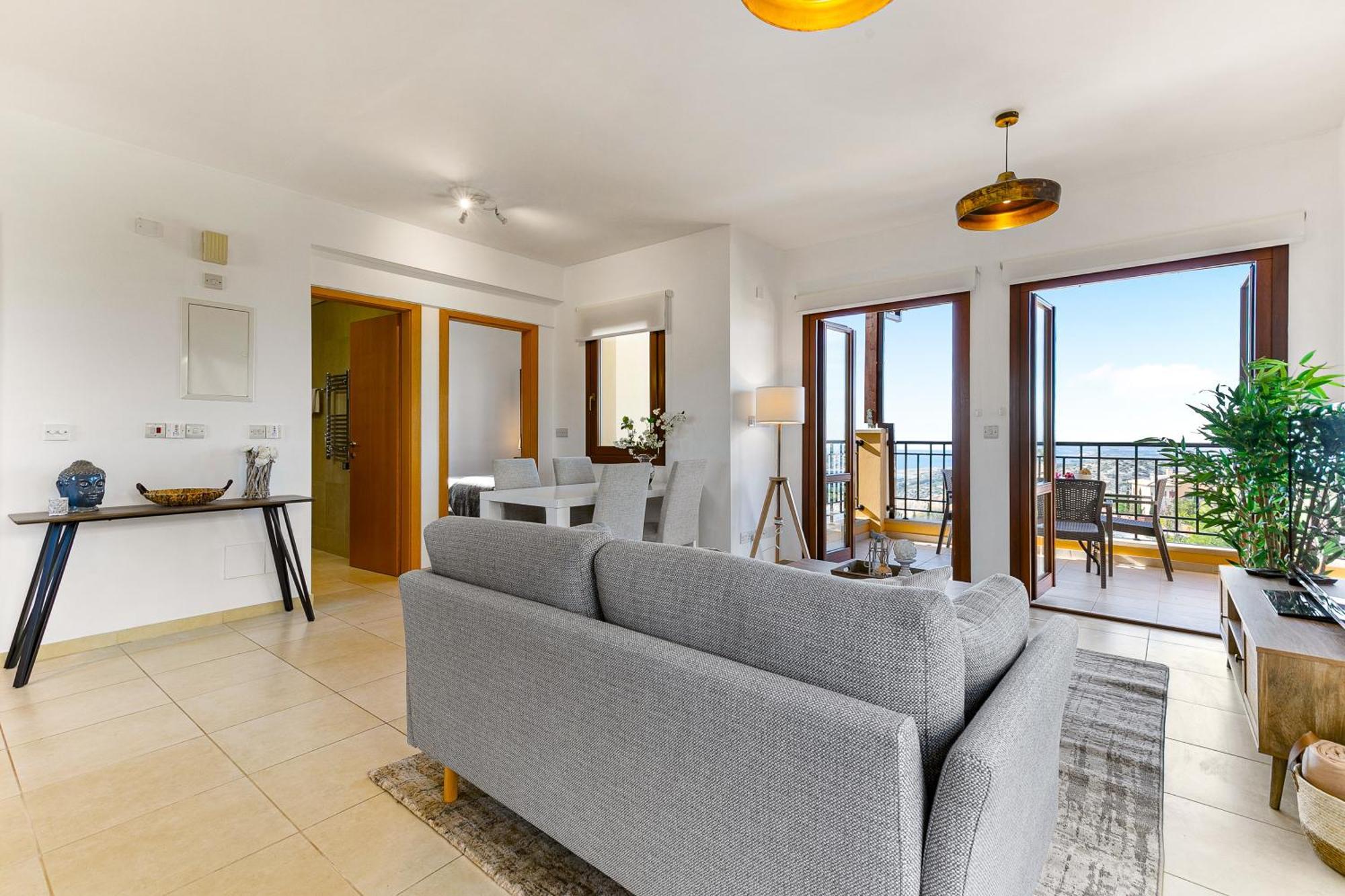 1 Bedroom Apartment Pyrgos With Beautiful Sea And Sunset Views, Aphrodite Hills Resort Kouklia Exterior foto